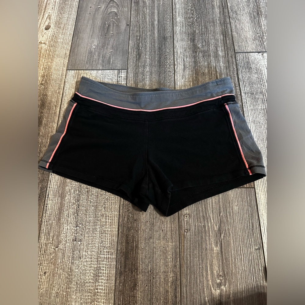 SO Junior Girl’s Black and Gray Yoga Shorts